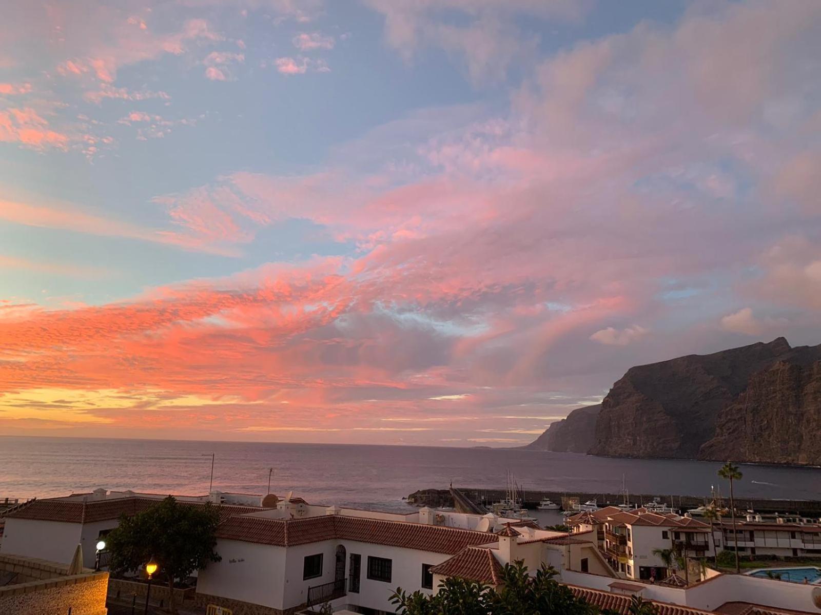 아칸티라도 Amazing View Los Gigantes & La Gomera 아파트 외부 사진