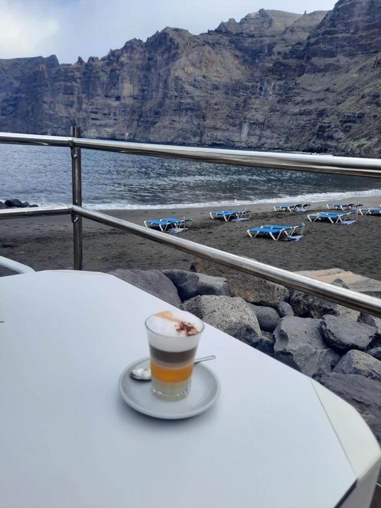 아칸티라도 Amazing View Los Gigantes & La Gomera 아파트 외부 사진