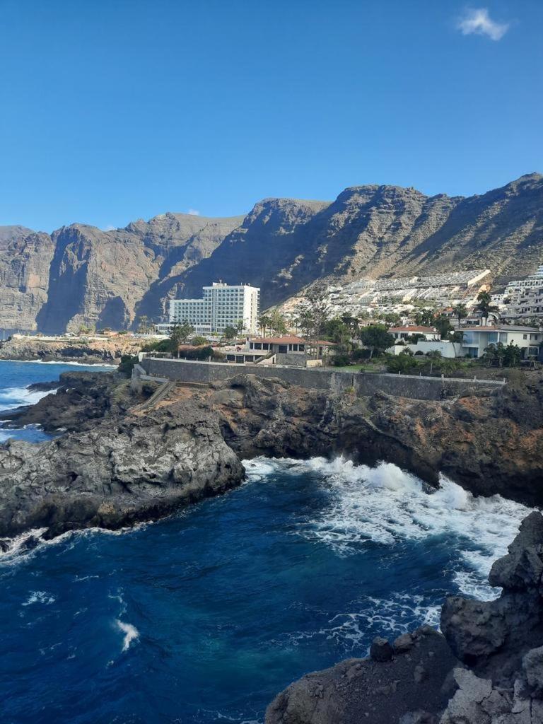 아칸티라도 Amazing View Los Gigantes & La Gomera 아파트 외부 사진